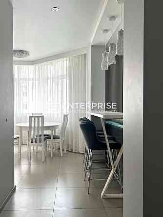 Продаж Квартира 2-кімнатна, 22/25 поверх на вул. Освіти Kiev