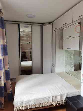 Оренда Квартира 2-кімнатна, 1/4 поверх на Шепелєва Миколи вул., 8а Київ