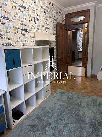 Продаж Квартира 3-кімнатна, 2/4 поверх на вул. Митрофана Довнар-Запольського Kiev