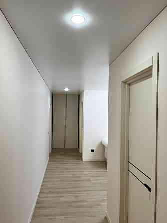 Продаж Квартира 3-кімнатна, 2/5 поверх на вул. Степана Бандери Рівне