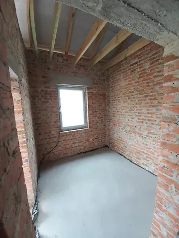 Продаж 1-поверховий   105 кв.м 3 кімн. на Кулика і Гудачека (Макарова) вулиця Рівне - фото 2