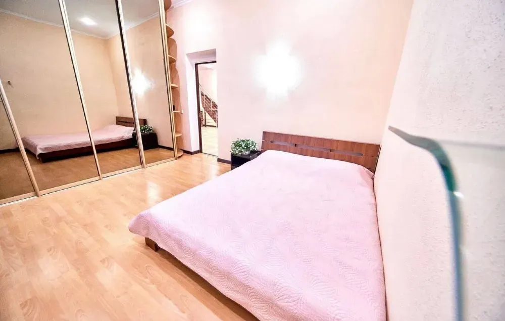 257 Three-storey cottage for rent Kiev - photo 3