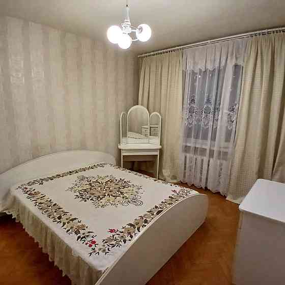 Оренда Квартира 3-кімнатна, 5/15 поверх на вул. Бориса Гмирі, 9В Kiev