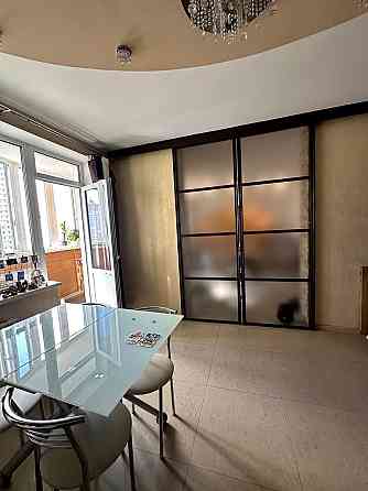 Оренда Квартира 1-кімнатна, 9/23 поверх на Дніпровська набережна, 19в Kiev