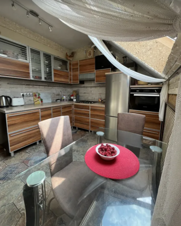 Продаж 3к квартири 75 кв. м на вул. Острозького Князя Ternopil'