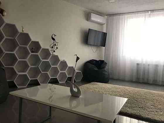 Оренда Квартира 1-кімнатна, 21/25 поверх на ул. Елизаветы Чавдар Киев