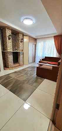 Оренда Квартира 2-кімнатна, 3/10 поверх на вул.Харківське шосе, 168А Київ