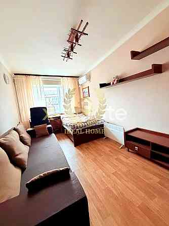 Продаж Квартира 1-кімнатна на Владимира Сальского ул., 17/20 Київ