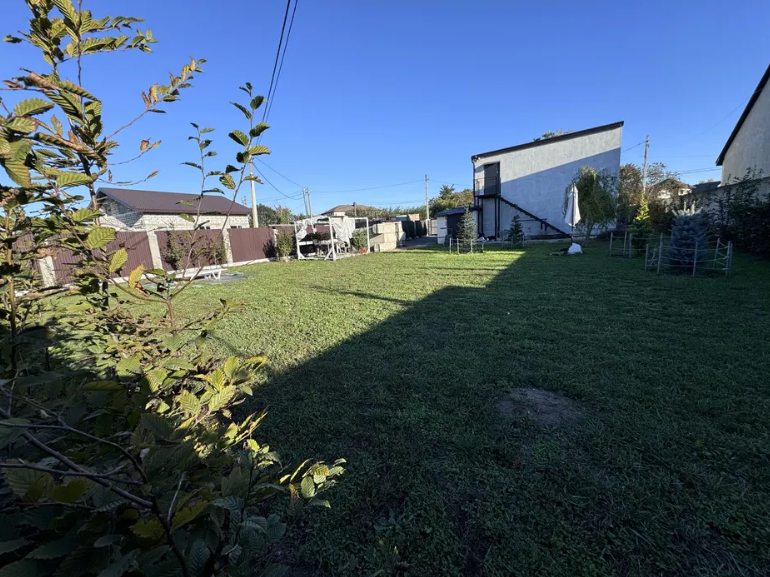 Продам будинок на дві квартири (Лиманський р-н, с.Ілічанка)  - фото 12