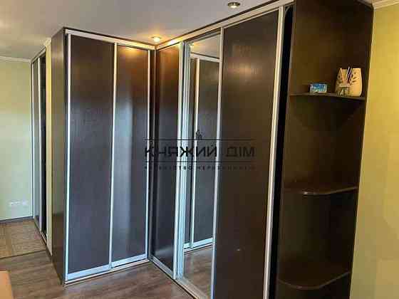 Оренда Квартира 1-кімнатна, 10/22 поверх на Саперно-Слободска Киев