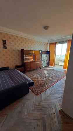 Продаж Квартира 2-кімнатна, 9/9 поверх на Котельникова Михайла вул., д. 87 Київ