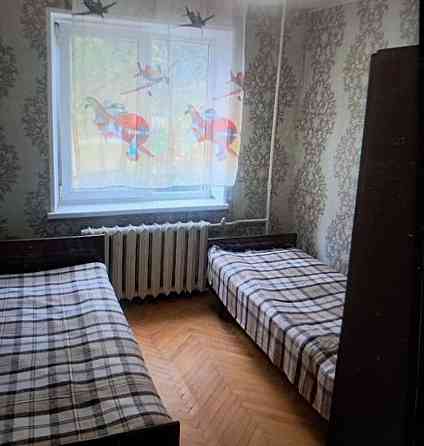 Оренда Квартира 2-кімнатна, 2/5 поверх на Донця, 7 Київ