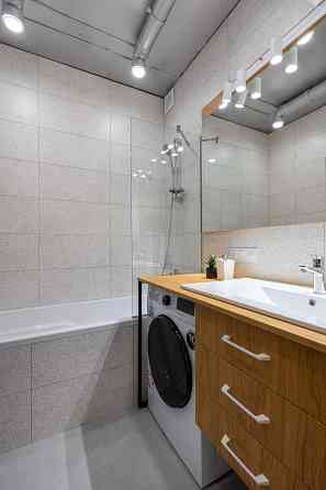 Продаж Квартира 1-кімнатна, 6/24 поверх на Кадетський Гай вул. вул., д. 8 Київ