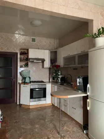 Продажа 2к Квартира 75.5 кв.м маршала малиновского Днепр