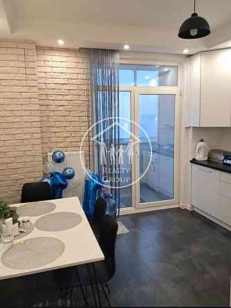 Продаж Квартира 2-кімнатна, 2/10 поверх на Угорська Львів