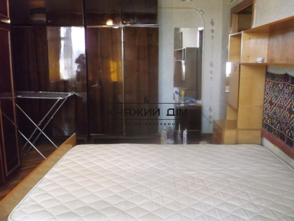 Продается 3 к.кв. на Печерске возле м. Олимпийская № 21105378 Київ - фото 1