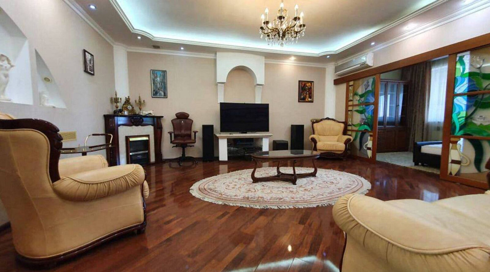 Оренда Квартира 5-кімнатна, 10/11 поверх на Европейская ул., 30 Дніпро - фото 1