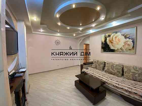 Оренда Квартира 3-кімнатна, 5/9 поверх на Леси Украинки бульв. / Л.Украинки бул Киев