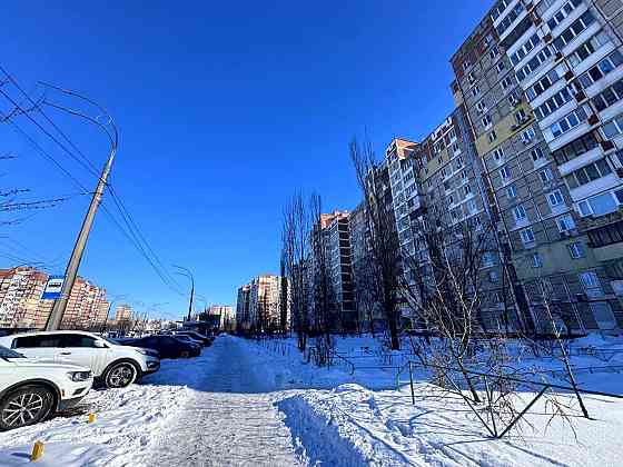 Продаж Квартира 3-кімнатна, 11/12 поверх на Червоної Калини вул., д. 38/10 Киев