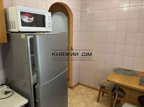 Оренда Квартира 1-кімнатна, 4/9 поверх на Большая Васильков Kiev