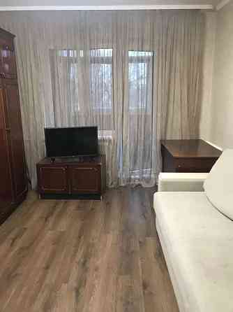 Оренда Квартира 3-кімнатна, 3/15 поверх на Харьковское шоссе Київ