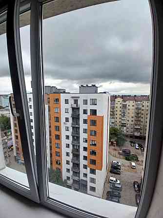 Продаж Квартира 4-кімнатна, 11/11 поверх Івано-Франківськ