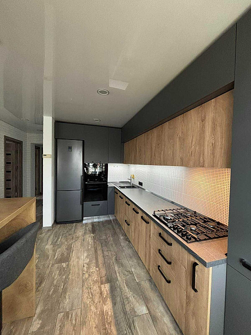 Продаж Квартира 3-кімнатна, 8/9 поверх на вул. перемоги Житомир - фото 3