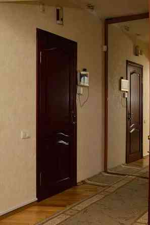 Оренда Квартира 3-кімнатна, 10/14 поверх на ул. Вишняковская Київ