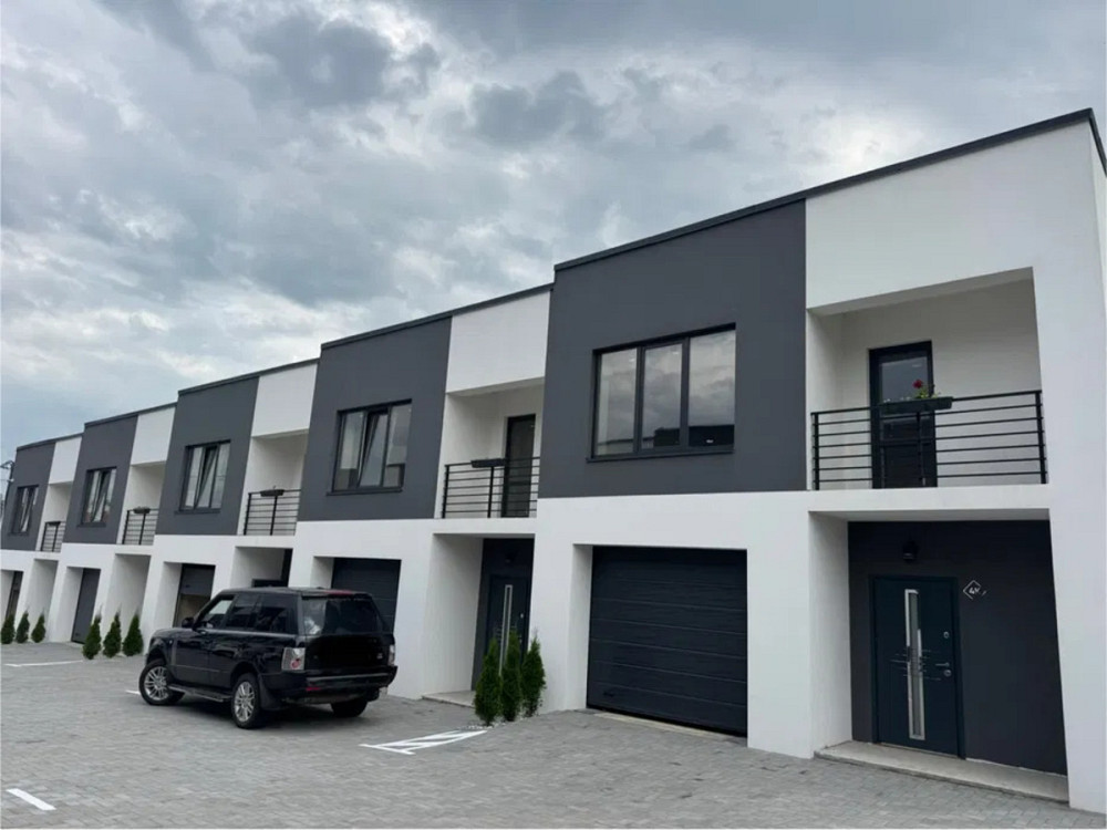 Продаж Будинок на вул. Миру  - фото 1