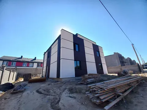 Продаж 2-поверховий   120 кв.м 4 кімн. на ЖК по вул. Макарова Рівне - фото 1