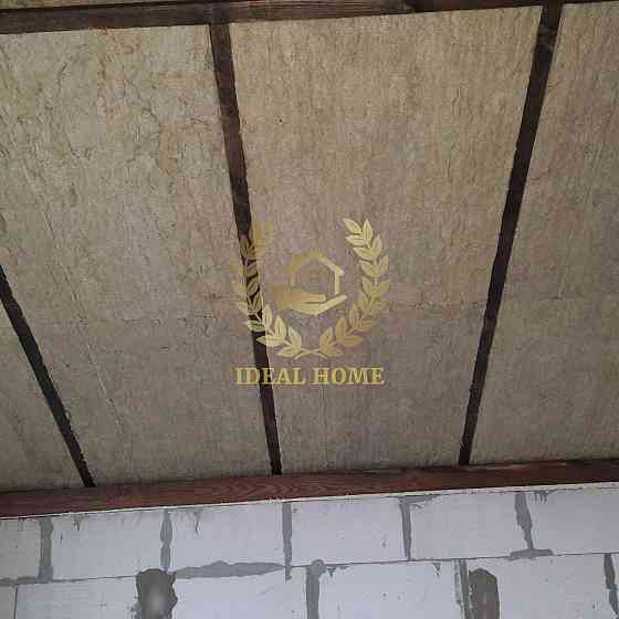 Продаж Будинок 6-кімнатний на Академическая ул., 1 