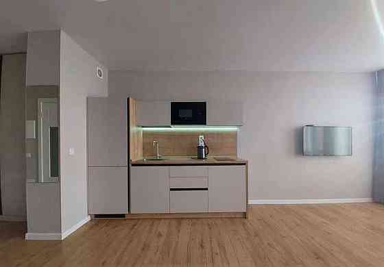 Оренда Квартира 1-кімнатна, 7/9 поверх на ул. Регенераторная, 12 Киев