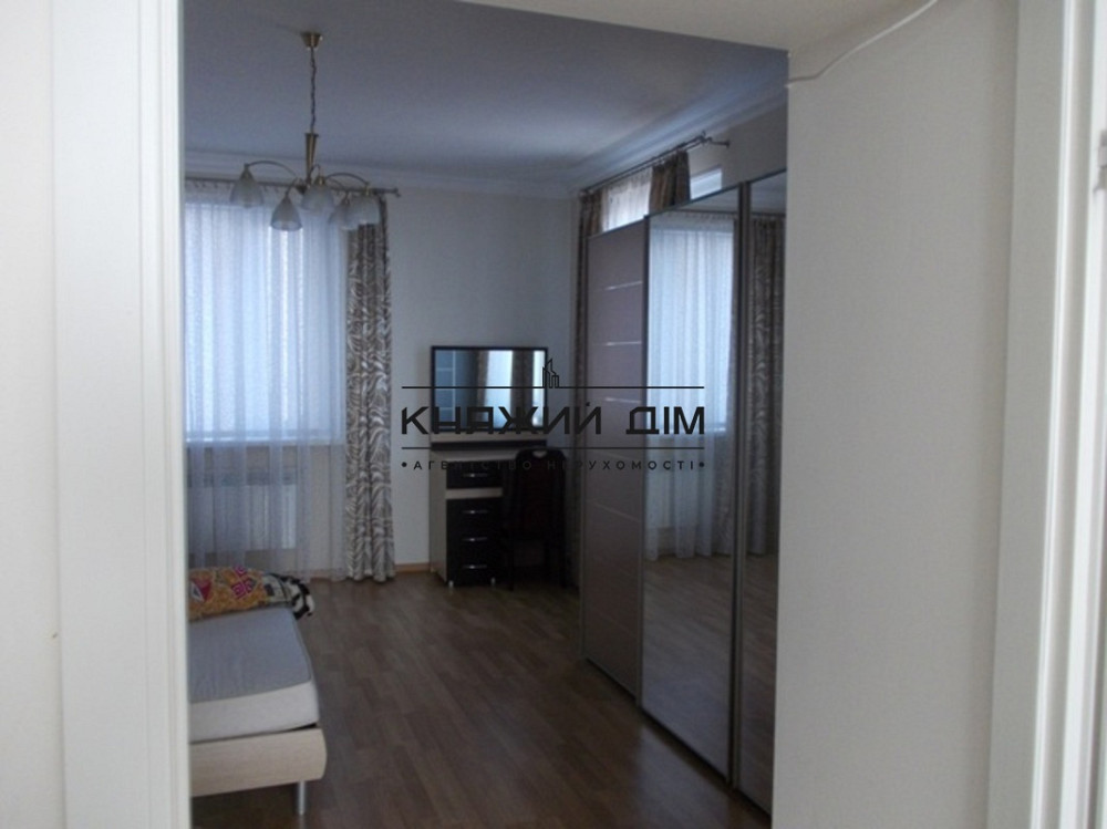 Продажа 3-х этажного дома на Осокорках. № 2211540 Київ - фото 4