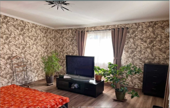 Продам  двухуровневую квартиру на земле 160кв.м. с евроремонтом  и гаражем Одеса