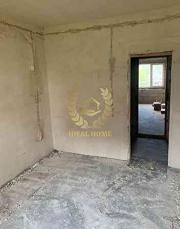 Продам 2к квартиру вул. Осіння Київ