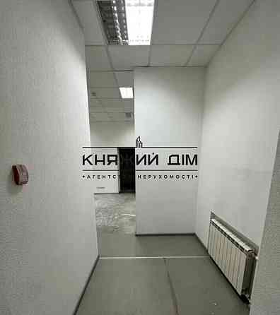Продаж офісне приміщення на Григоренко Петра просп. поверх - 1/17 Київ