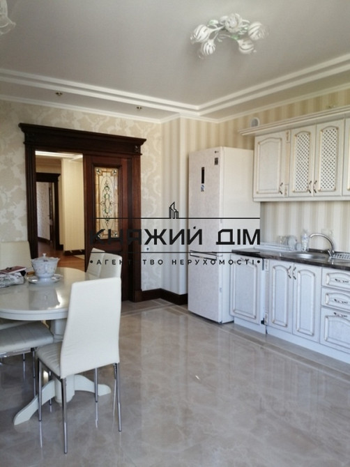 Оренда 5-ти кімнатної квартири з паркінгом метро Печерська, код № 11195657 Київ - фото 19