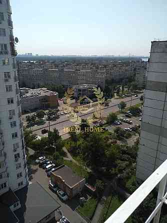 Продаж 3-кімнатної квартири в Оболонському районі Киев