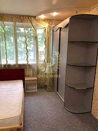 Продаж Квартира 1-кімнатна, 4/5 поверх на Алексы Тихого ул., 18/20 Київ