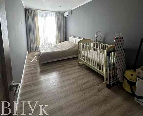 Продаж Квартира 1-кімнатна, 4/9 поверх на Гленца Ужгород