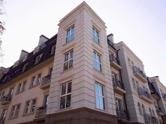 For sale 2-room Apartment 76 sq.m пров Травневый ЖК Челси Odessa