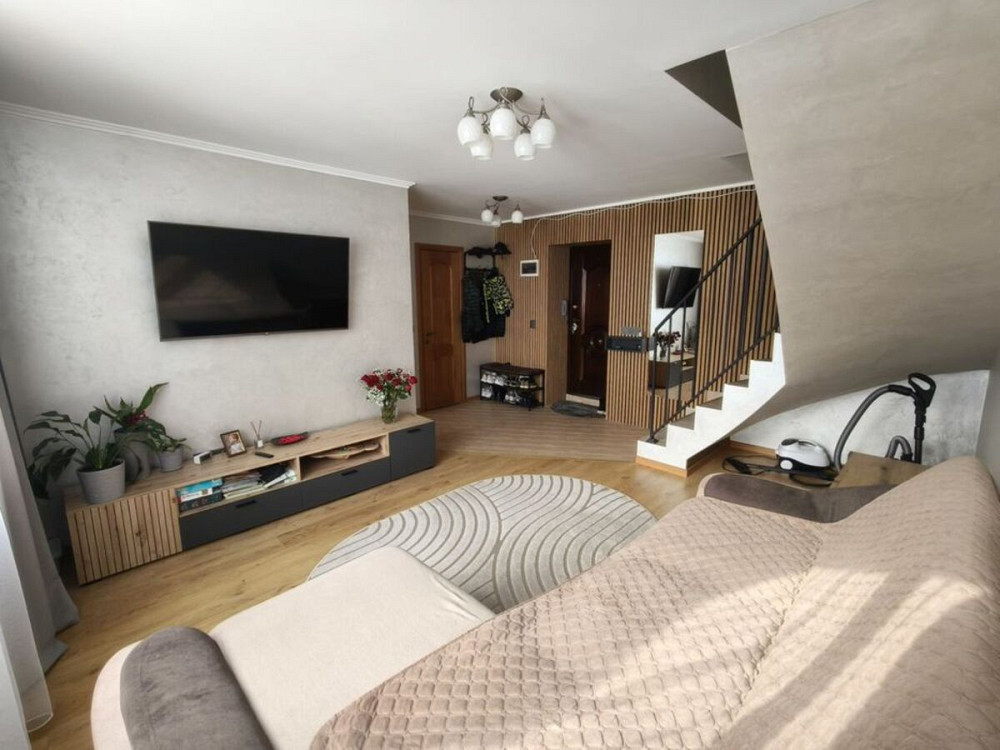 Продаж Квартира 3-кімнатна, 8/8 поверх на Крайня Krykhivtsi - photo 1