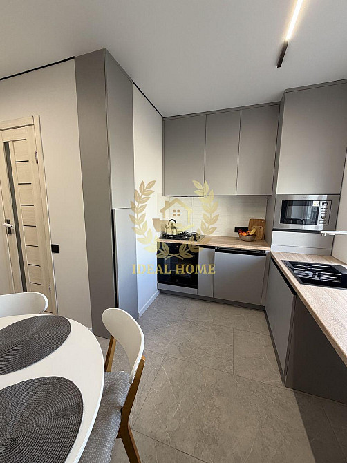 Продаж Квартира 3-кімнатна, 6/9 поверх на Хорольская ул., 8/4 Київ - фото 3