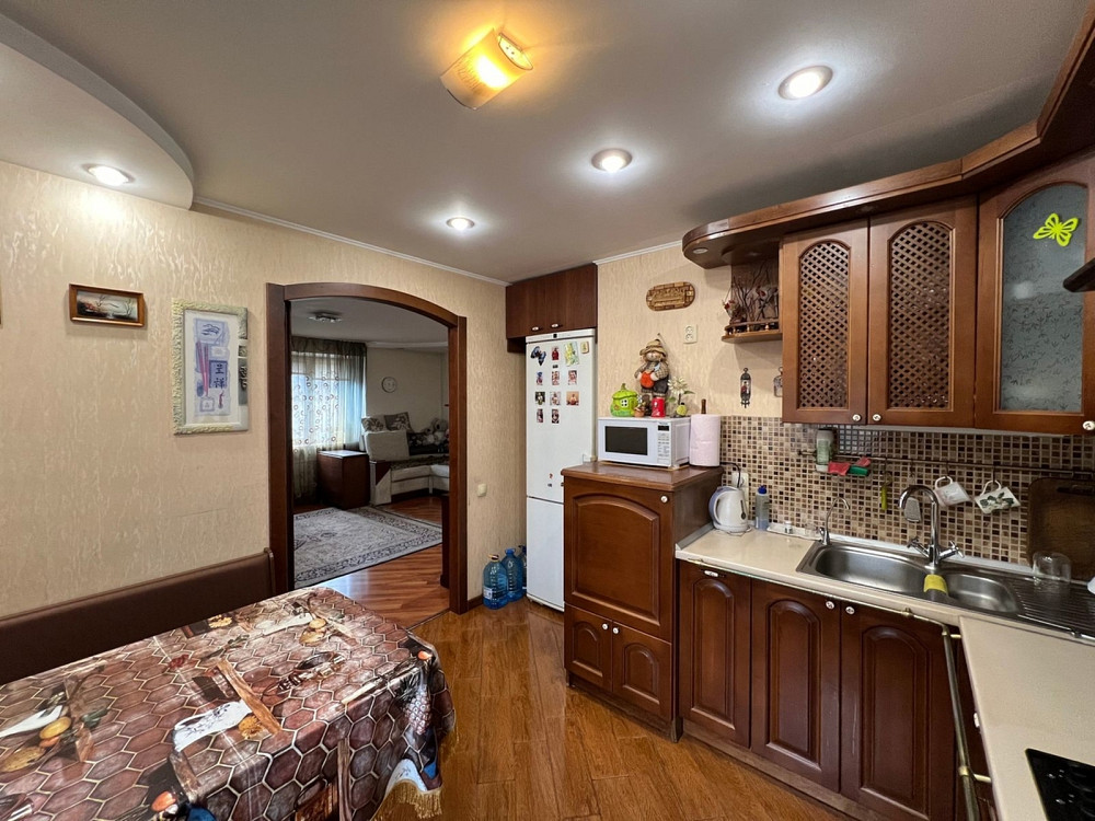 Продаж Квартира 3-кімнатна, 2/3 поверх на Майская ул., 4 Дніпро - фото 3