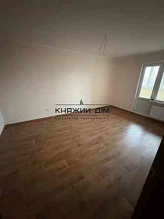 Продаж Квартира 2-кімнатна, 3/25 поверх на Ревуцкого ул. Київ