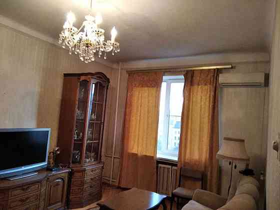 Оренда Квартира 3-кімнатна, 4/5 поверх на ул. Белорусская Kiev