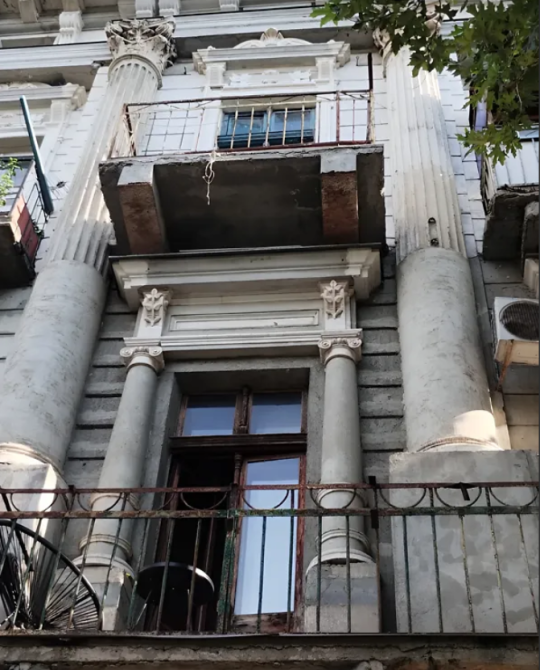 Продам комнату в коммуне со своей кухней и санузлом в центре Одессы Odessa - photo 4