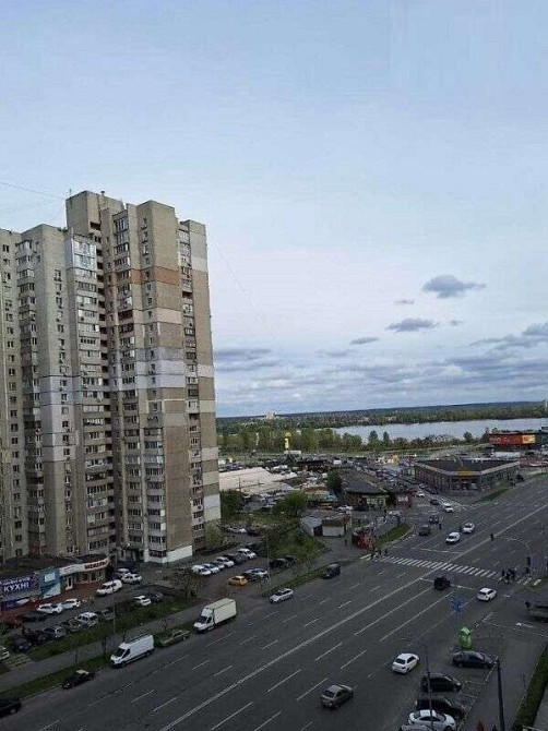 Продаж Квартира 3-кімнатна, 22/25 поверх на улица Ревуцкого, д.40 Київ - фото 2