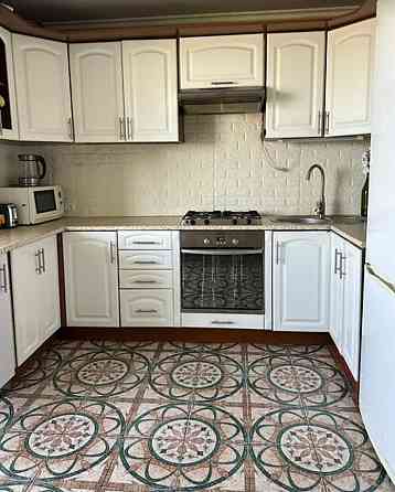 Продаж 2к квартири 120 кв. м на просп. Злуки Ternopil'