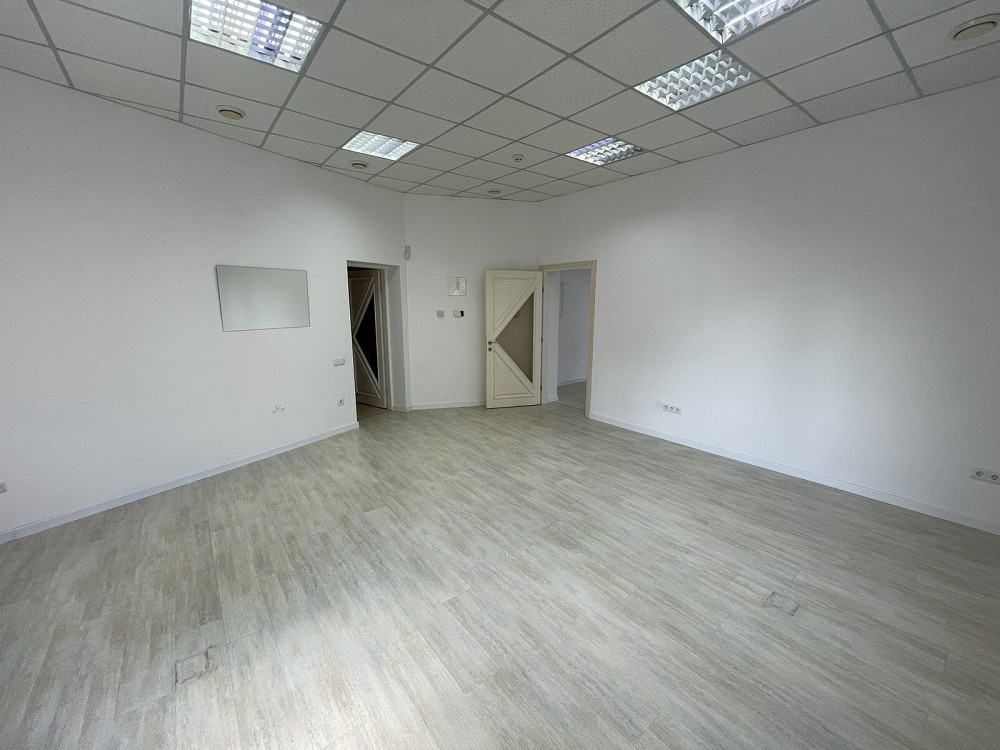 Оренда торгове приміщення на Шевченка Т. б-р поверх - 1/3 Тернополь - изображение 5